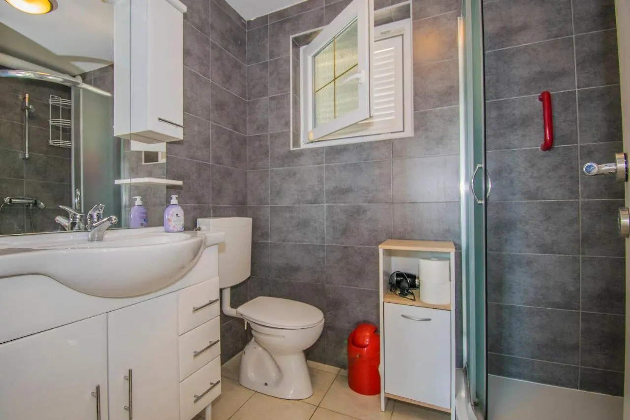 Apartments Relax Near Opatija 0*,