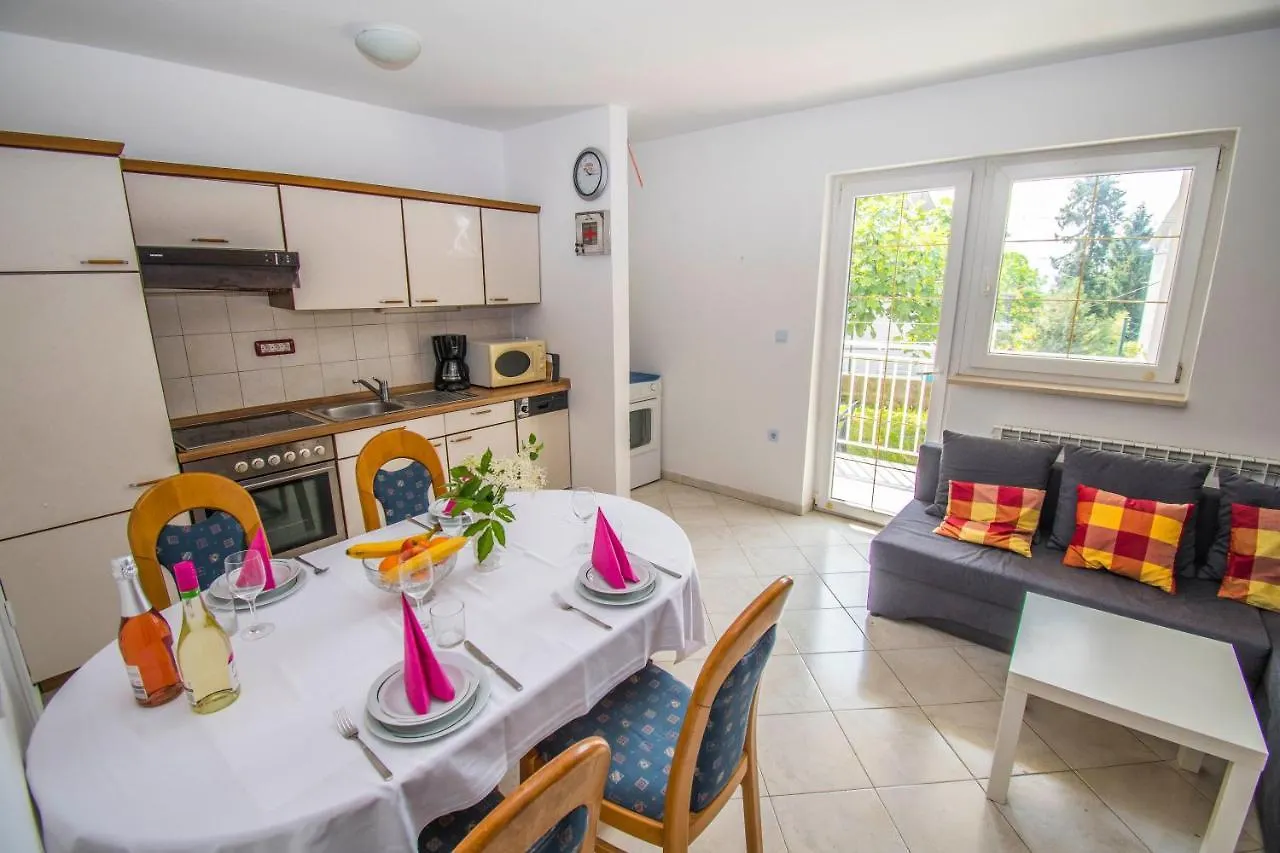 Apartments Relax Near Opatija 0*,